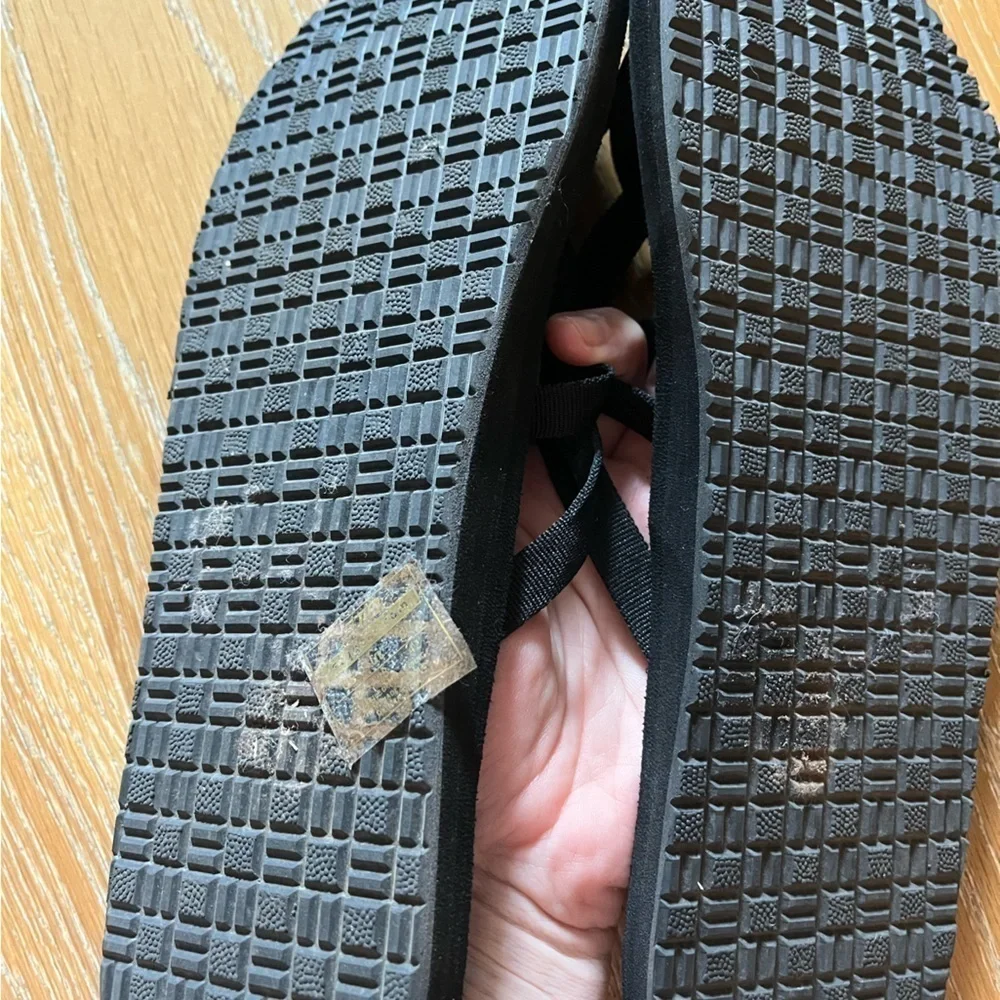 STQ Strappy Flip Flops, Women's Size 10M, Black